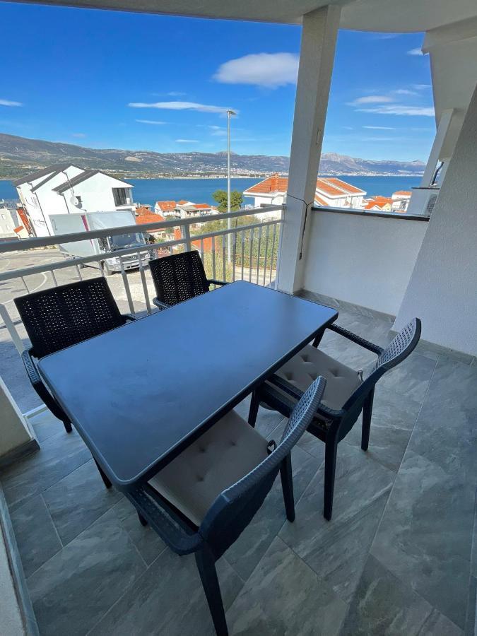 Apartments Holiday Gavric Trogir Quarto foto